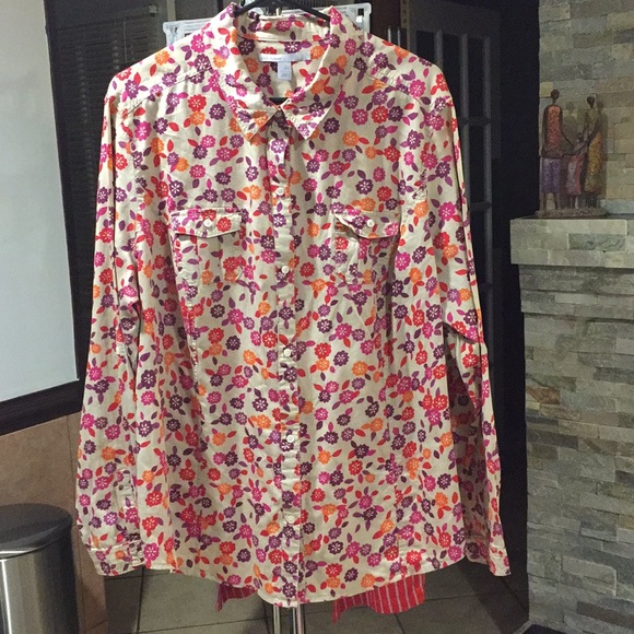 Old Navy Tops - Old Navy size XXL Shirt good condition